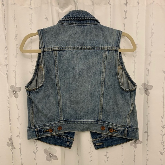 Levi Denim Vest - Picture 2 of 5